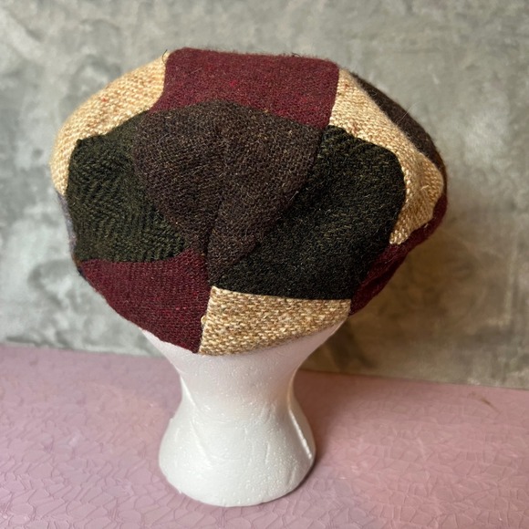 Hats of Ireland Donegal Tweed Patchwork Flat Cap Made in Ireland 100 Pure Wool - Picture 4 of 6